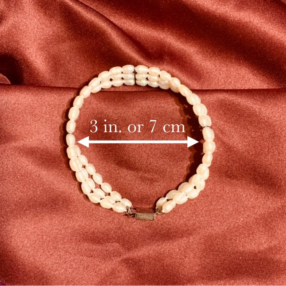 𖢻Imperial Deltah𖢻 𝐕𝐢𝐧𝐭𝐚𝐠𝐞 Fresh Water Pearl Necklace and Bracelet Set - Picture 6 of 7